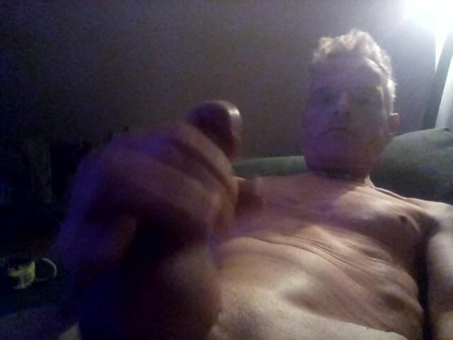 Wichsstudio: I Jerk off the Pipe Until Icb Cum