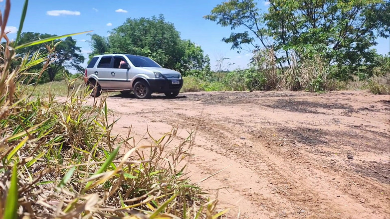 Carmona's films: Pár jde kempovat na Halloween a jeho žena skončí v šukání monstrózním