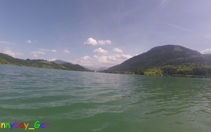 Funnyboy-Ger: Unterwasser Wichsen Und Sperma Ins Wasser Pumpen in Einem Traumhaften...