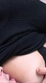 Sexo a três com duas senhoras maduras