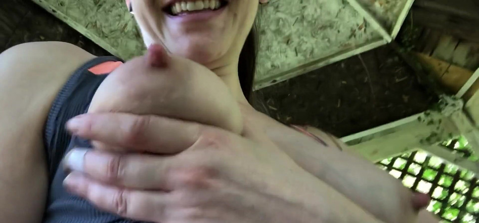 AdalynnX: 今日はおっぱいがミルクでいっぱい!渴。