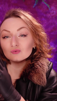 Повільний фетиш романтичних рукавичок з сексуальними звуками та крупним планом Арія Грандер