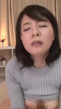 G Cup 매력적인 마누라. 핫한 엄마의 매력과 매혹적인 매력