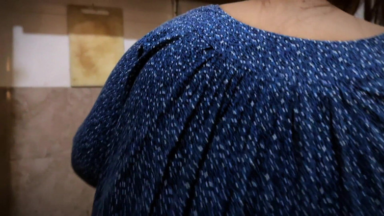 Aria Mia: Красивая горячая мачеха с большой задницей утром, она готовила на кухне и хочу анальный трах от меня