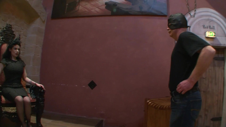 German BDSM MMV: 흑인 대물 자지에게 따먹히는 거유 밀프