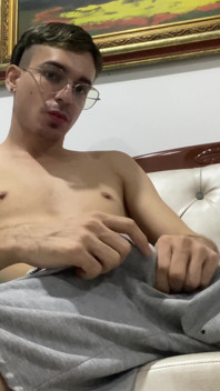 Verngon Twink Wanking His Dick