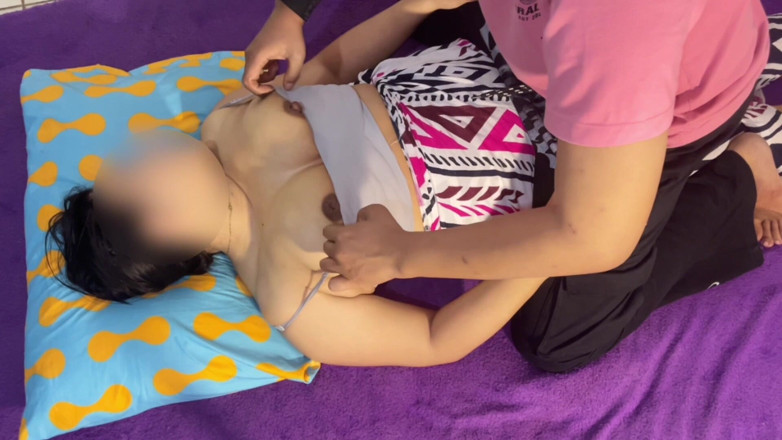 Msmoy27: Enjoying a Naughty Massage From My Sister-in-law,it Makes Me Horny