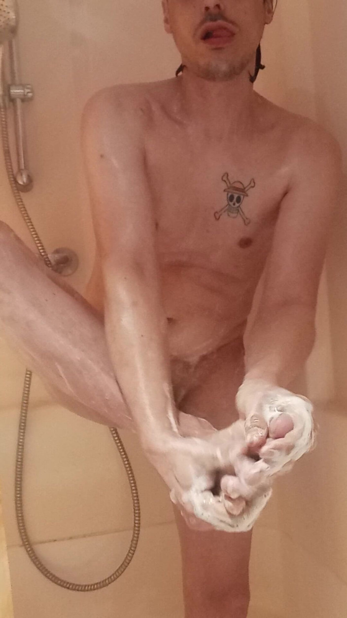 MrBurtzel: En la ducha