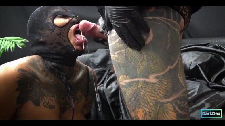 Dark Dea: La regina viziosa del pompino dark Dea nella compilation divoratori...
