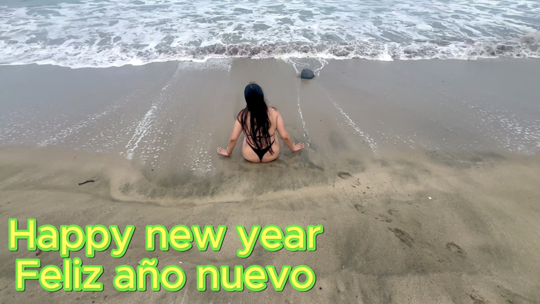 Katha: I Celebrate New Year on the Beach with My Horny...
