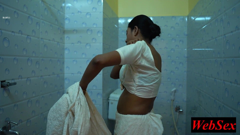 WebSex Premium: Istri Desa Seksi Habis-habisan Demi Hutang Suami