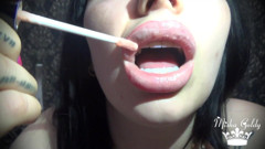 Goddess Misha Goldy: Le mie nuove perfette grandi labbra lucide gonfie!