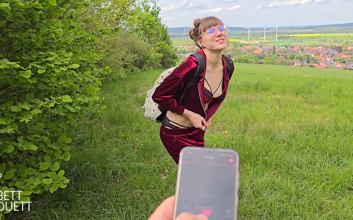 BettDuett: Flickvän kontrollerad - del 1