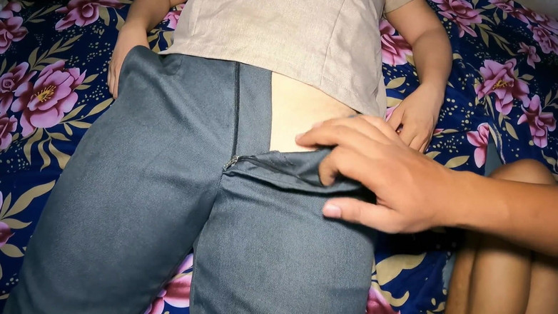 Pinay Tita Mama: Вчителька Елла дуже любить отримувати сперму всередину