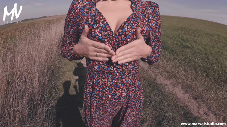 MarVal Studio: MarVal - Mergeam într-un câmp rural și soțul meu m-a futut pe potecă....