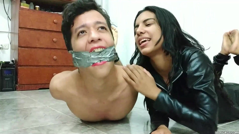 Selfgags femdom bondage: Pojďme si zahrát hru bondage s perverzními bondage hračkami naší...