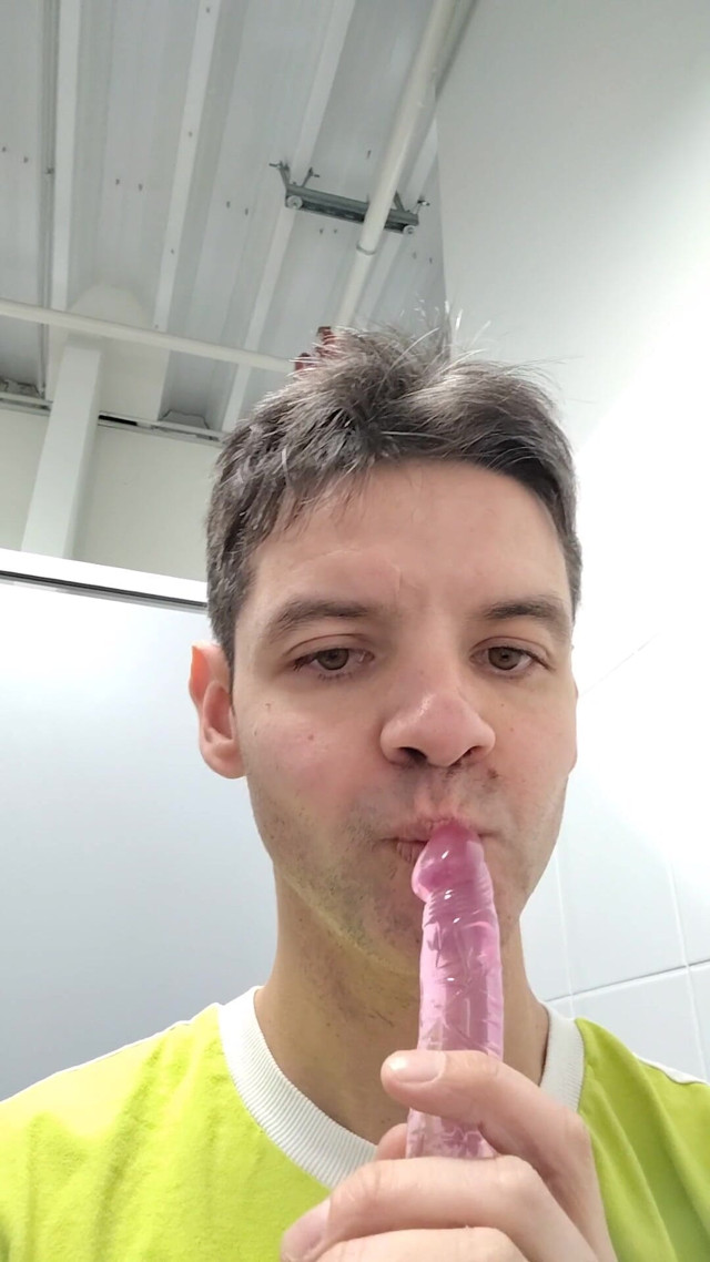Dildo Blowjob (Sergiu)