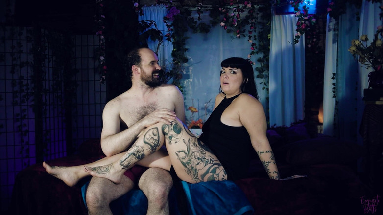 Exquisite Butts: Just Interviews - Cece Larue and Jacob Style - 不気味な女の子はそれをより良くします