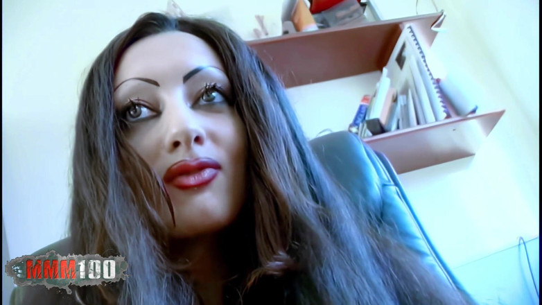 MMM100: Angelina Sexy rozhovor s krásnou Angelinou, která nám ukazuje svou...