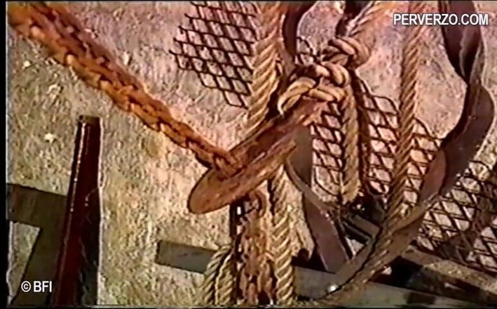 Slave Seks: Рік Саведж - зв'язаний і підвішений