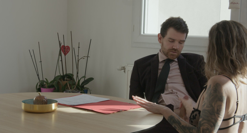 Wendy Burde: Saya bercinta dengan jurujual kolam renang saya untuk mendapatkan diskaun