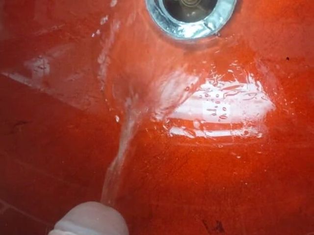 Uncut Boy Peeing in Sink (Russie good boy)