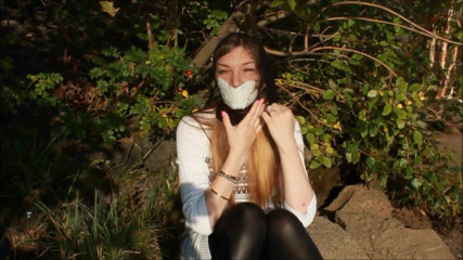 Selfgags classic: Zakneblowany model glamour
