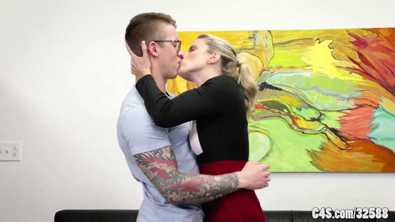 Bare Back Studios: Cory Chase wita pasierba armii krajowej