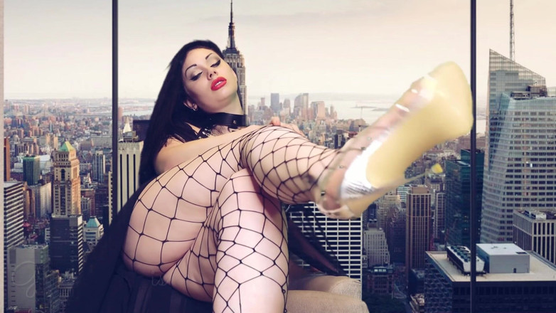 Goddess Misha Goldy: I will let you admire and bow to my new...