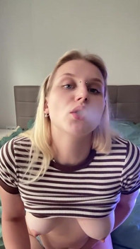 Głaszczę się, gdy palę