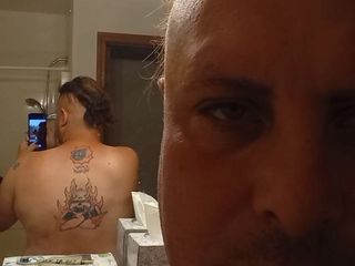 Risky net media: Alle meine tattoos auf mir