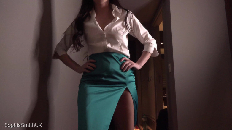 SophiaSmithUK: Secretary stretches