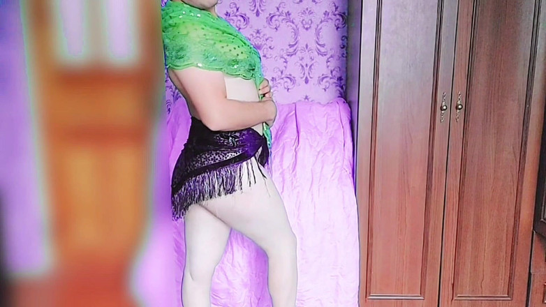 Kitty_Cross: Oszałamiająca maminsynek wygląda pięknie, a dziś jest niegrzeczna