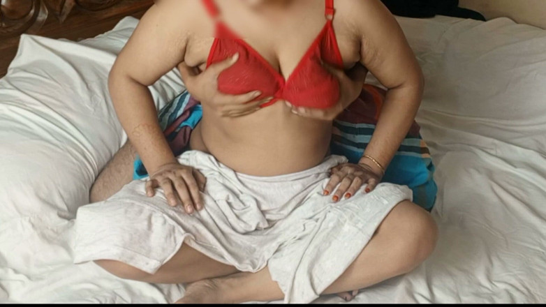 Nadiyabd: Nadiya Behind the Scene Hot Moments Full Bangla Video