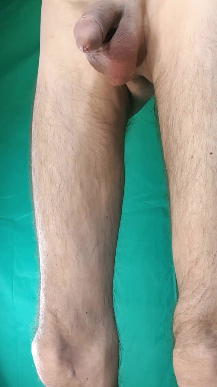 HeIsSooThin: Gecelikten çıplaka