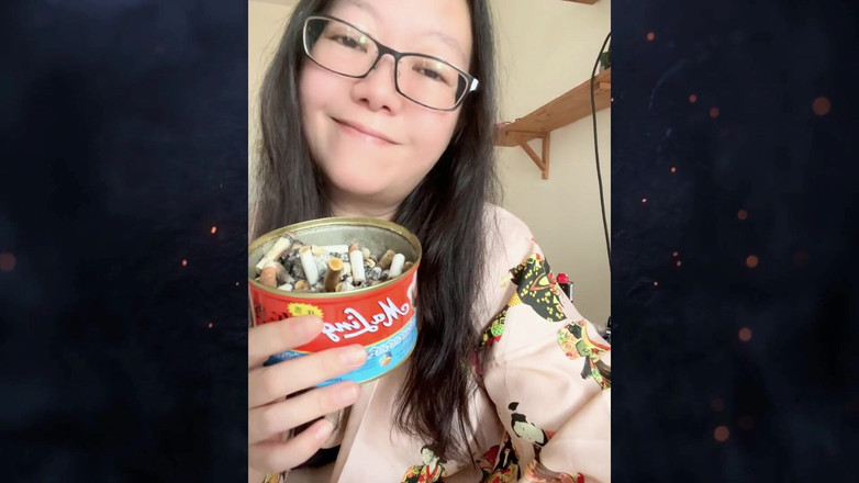 Smoking Asian: Куріння азіатської мамки укладає мою сигаретну вежу + імпровізований стриптиз