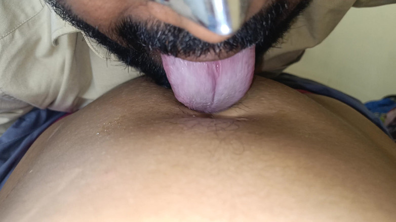 Ilakkiya: Sexy studentka