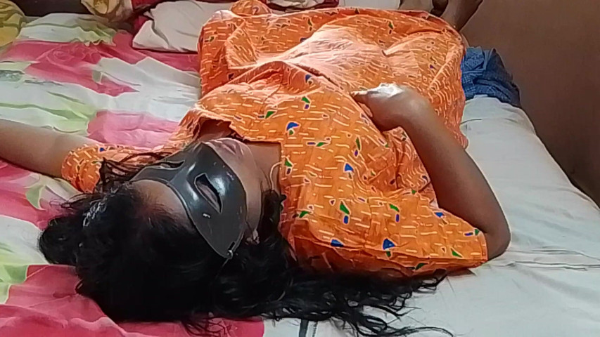 Indian Village Girl Gets Fucked by Her Husband at Home (Kerala white)