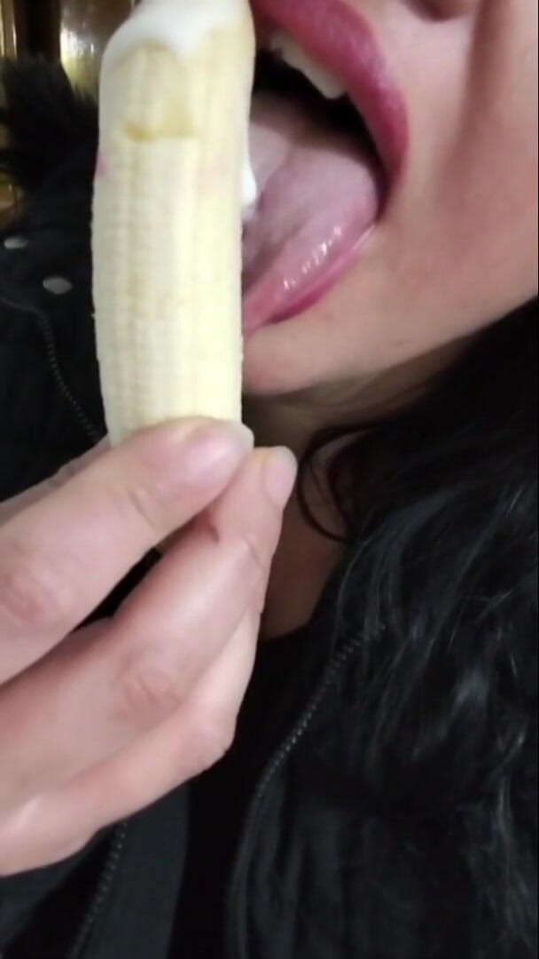 My sexy MILFS: Hete milf pijpbeurt 3
