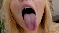 The Dick Suckers: 大きなジューシーな戦利品18歳のメリッサ・メイが万引きで捕まった!