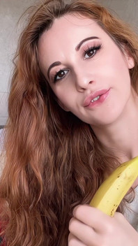 Sedução Sexy Com Língua De Banana