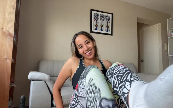 Goddess Alexa femdom: Smell My Cloth After My Workout