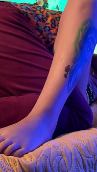 Sesso di famiglia - teen bollente presenta una miLF arrapata alla sua famiglia
