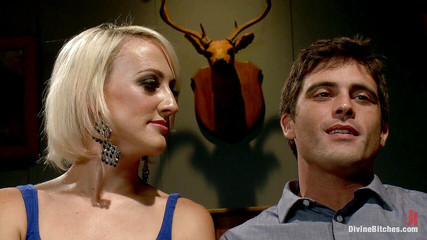 Divine Bitches by Kink: Prostatım sağılmışken karımın sikilmeye ihtiyacı var!