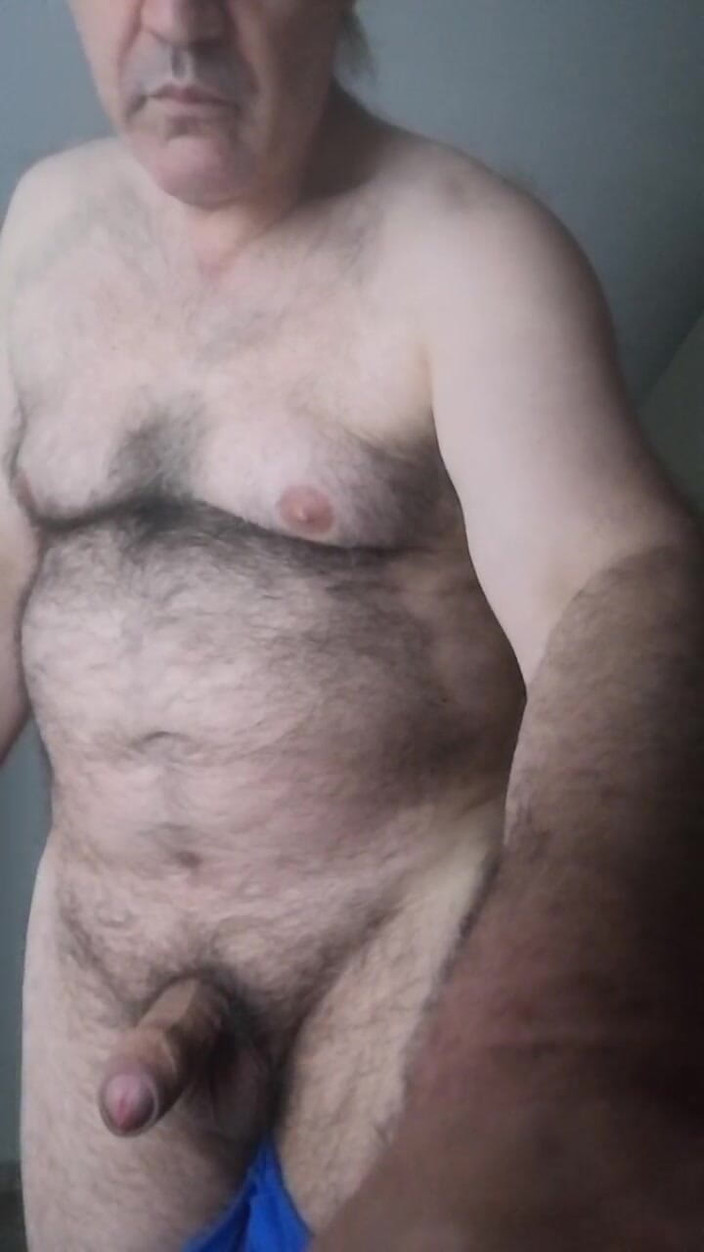 Setesesso7: Estou desejando sexo, me masturbo 3 vezes ao dia