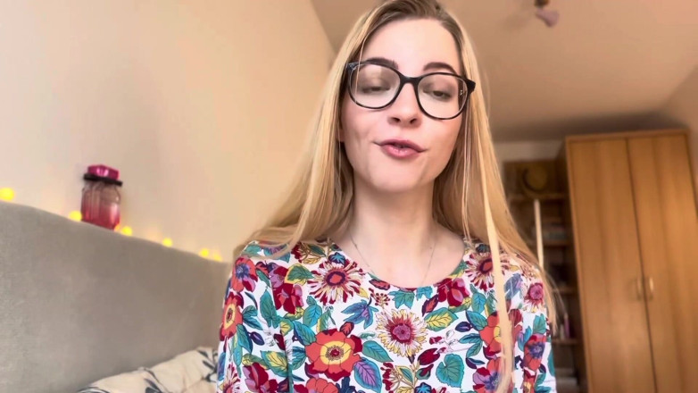 Goddess_Bella_Rae: 2 dấu hiệu chính một người đàn ông là một bản beta...
