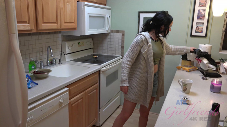 ATK Fans (Girlfriends): Vacanze virtuali hawaii con karly baker 1/9