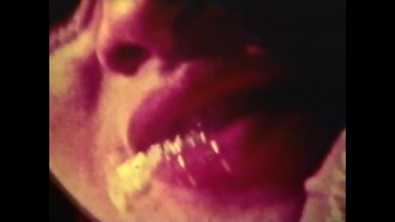 The Unforgettable: 열정적인 소녀