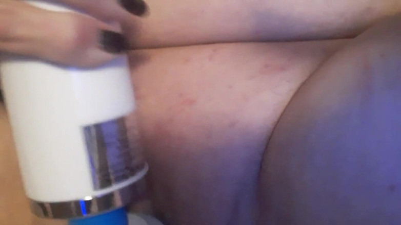 Gemini423: Watch me squirt - solo, closeup