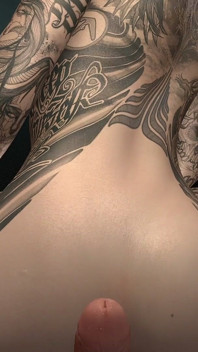 Cabalgando Anal Por Puta Tatuada